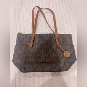 Michael Kors tote like new